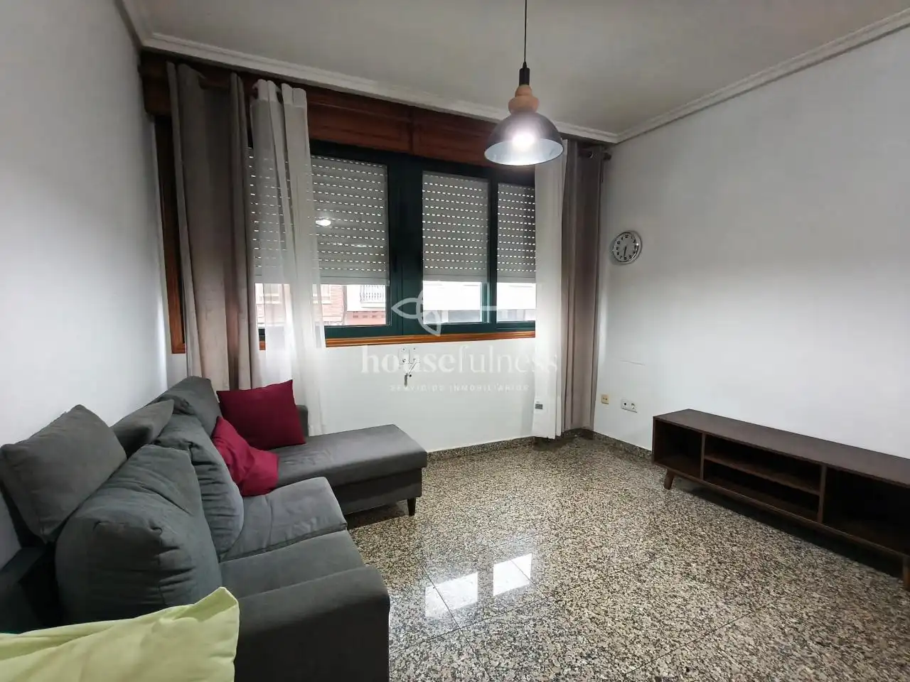 https://static.fotocasa.es/images/ads/7cc1ca35-d105-4995-ae04-eb0ee35387c7?rule=original
