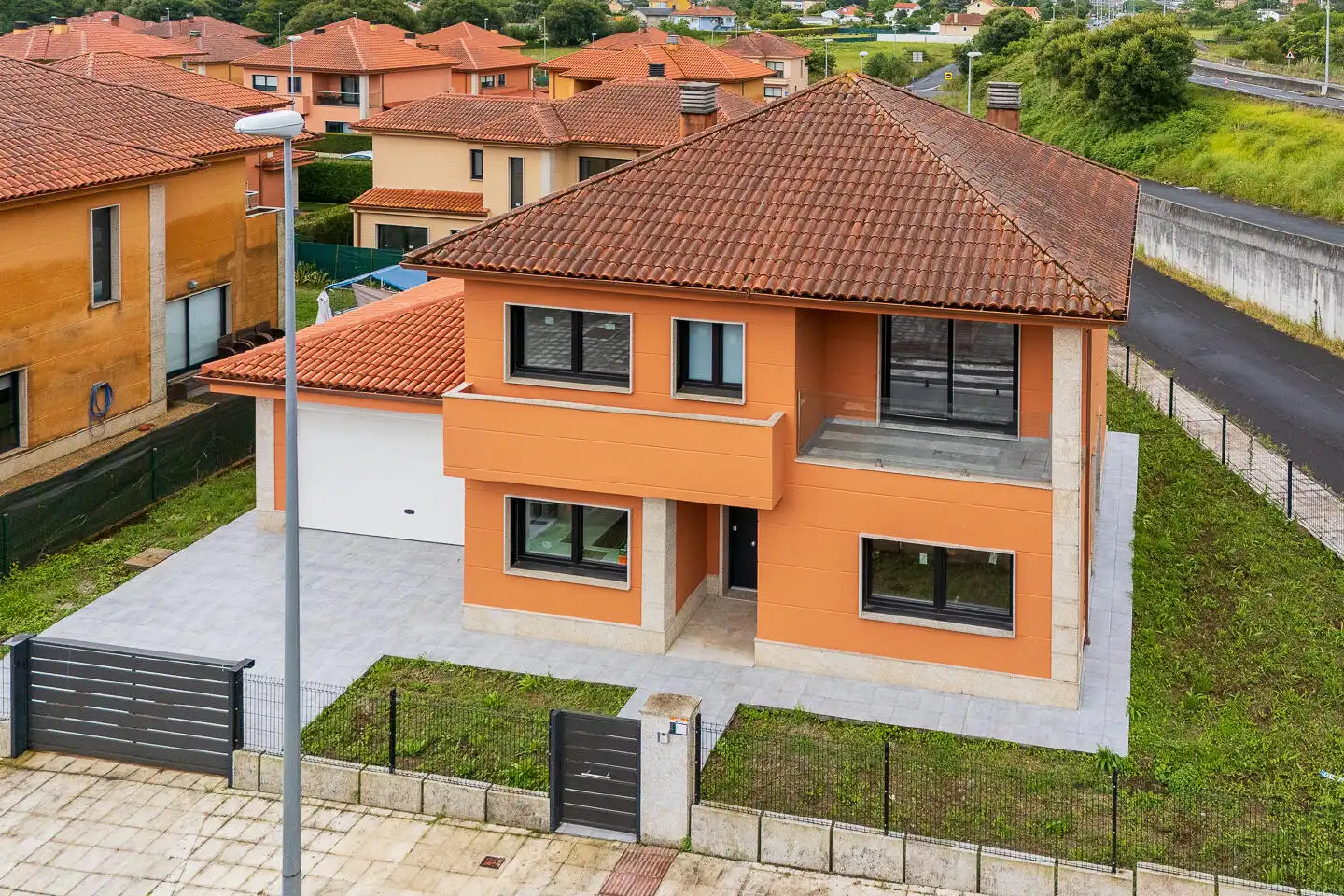 https://static.fotocasa.es/images/ads/56a86cbb-ba85-43e8-9b80-c4b6393ad143?rule=original