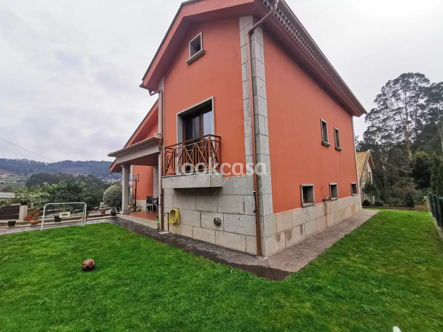 https://static.fotocasa.es/images/ads/bf36c65b-9b82-463f-bcfb-94a82fef0523?rule=original