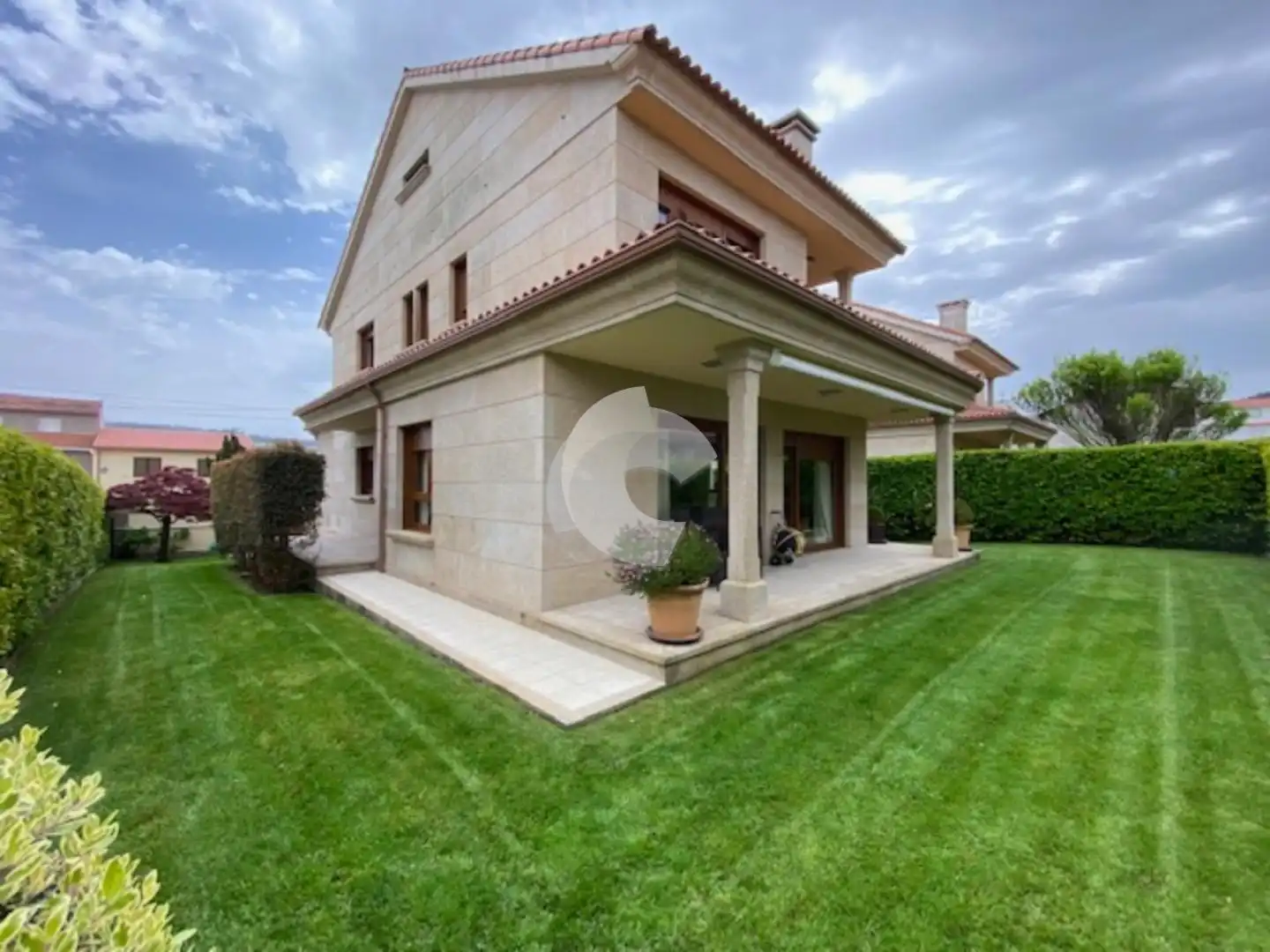 https://static.fotocasa.es/images/ads/3ec2c17c-0b55-462e-b2ed-5dffd8eb7e56?rule=original