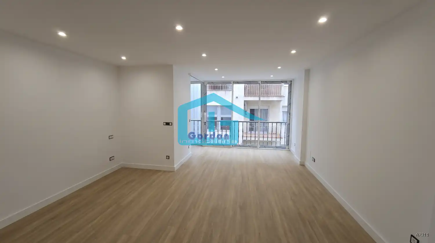 https://static.fotocasa.es/images/ads/ebfeab7e-688f-4643-b903-666b13e7a5e9?rule=original