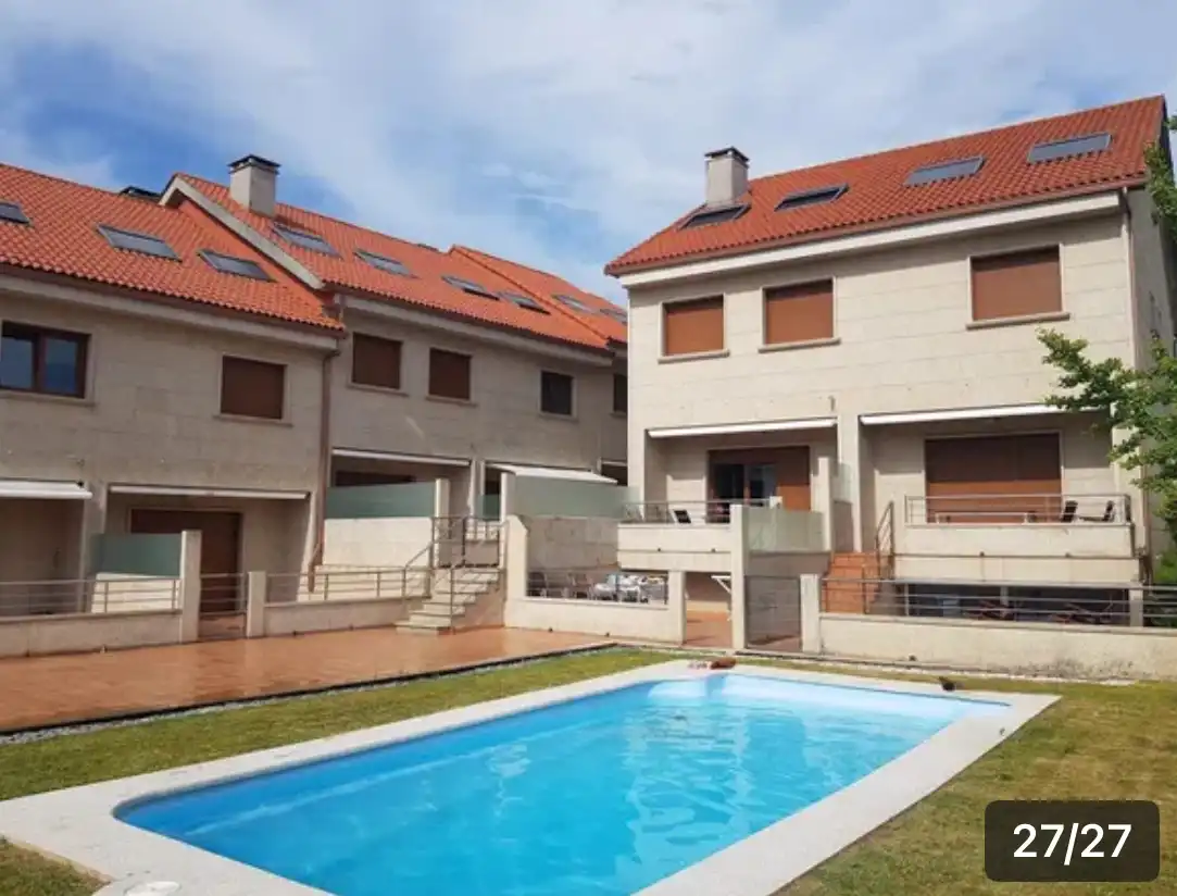 https://static.fotocasa.es/images/ads/b65e925e-30a9-4d4b-a2e1-1eac3d0c9b3f?rule=original