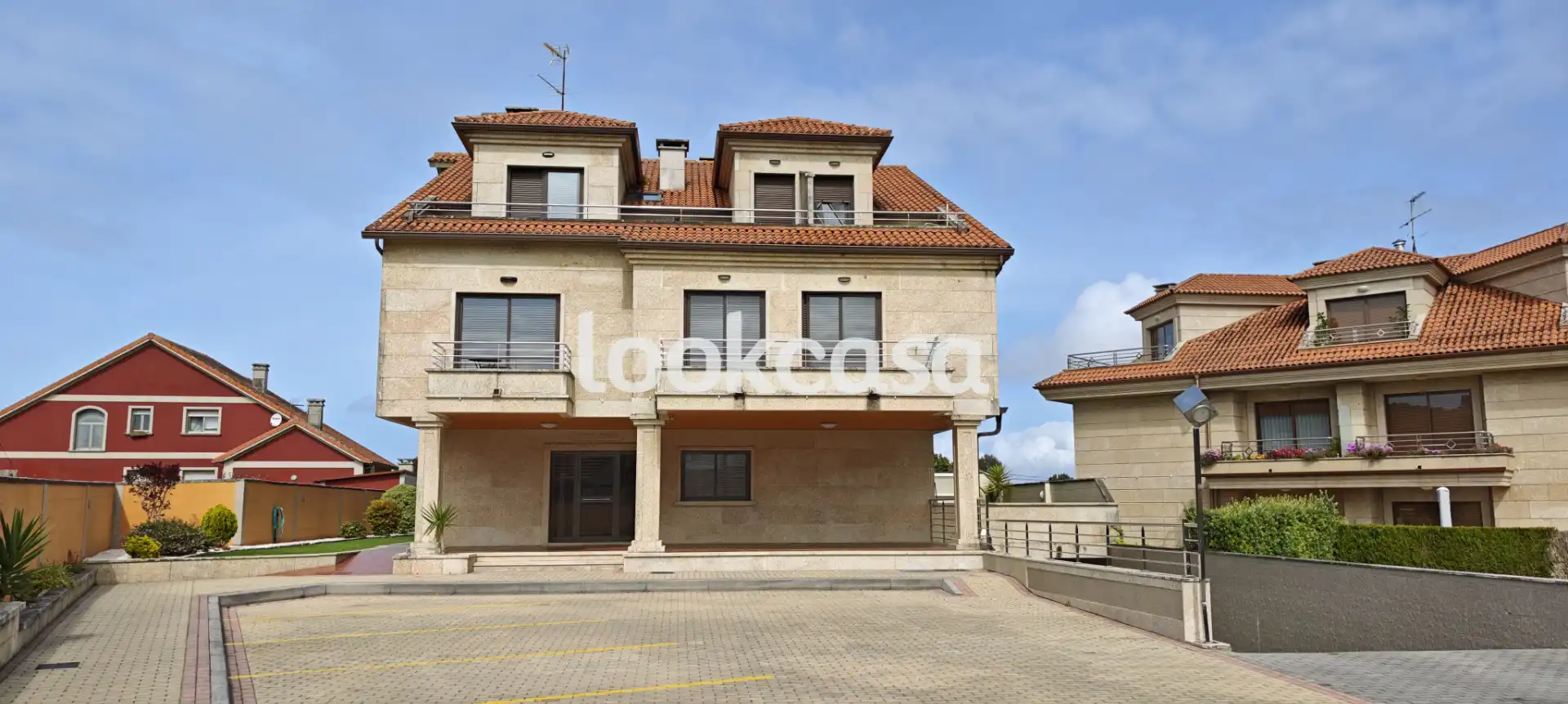 https://static.fotocasa.es/images/ads/995e7db2-bc10-4a94-be16-85494b06eebd?rule=original