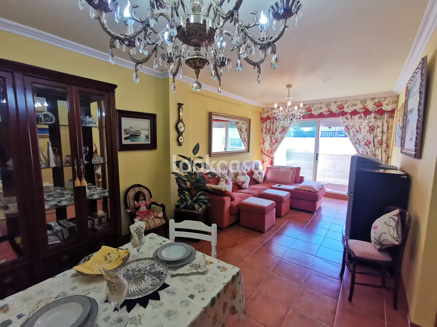 https://static.fotocasa.es/images/ads/c4b86c8d-335e-4a97-b821-e3742f1227d6?rule=original