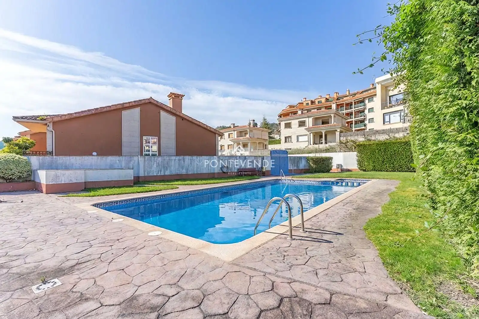 https://static.fotocasa.es/images/ads/46ec9d92-4df8-489b-9335-2bf4e203d9dc?rule=original