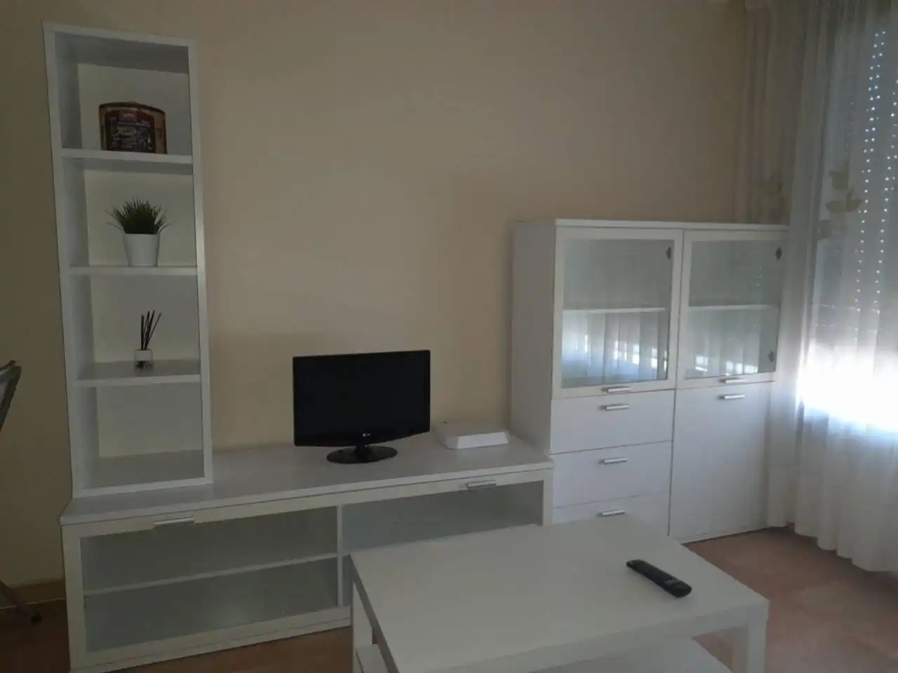 https://static.fotocasa.es/images/ads/39b759b7-40c2-429e-8bcd-4556b69bf82b?rule=original