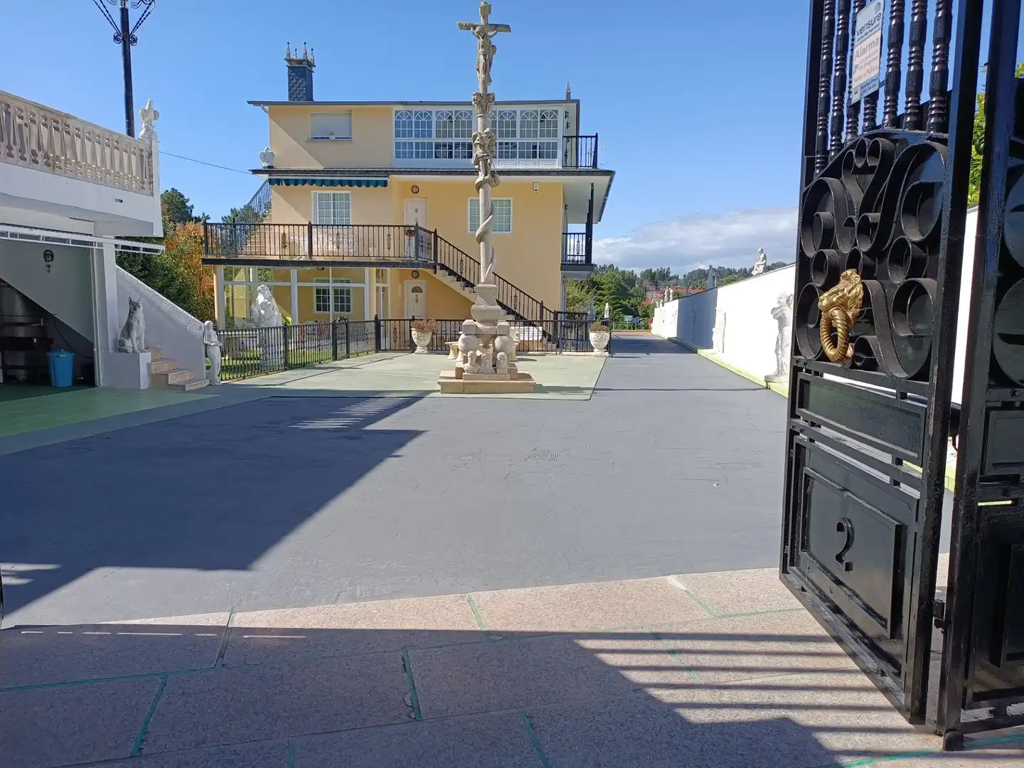 https://static.fotocasa.es/images/ads/0fbcb652-13df-44d4-a4e3-09dea41d19af?rule=original