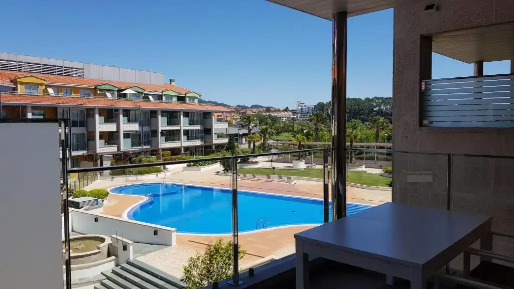 https://static.fotocasa.es/images/ads/569ba2ad-e4a9-41ee-b21d-35243ea344ac?rule=original