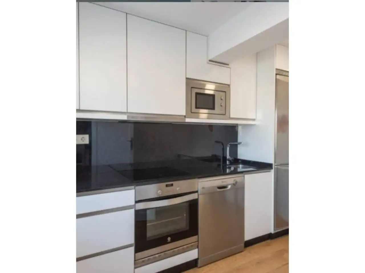 https://static.fotocasa.es/images/ads/d535856c-b73e-4af7-a571-fef0b93f0015?rule=original