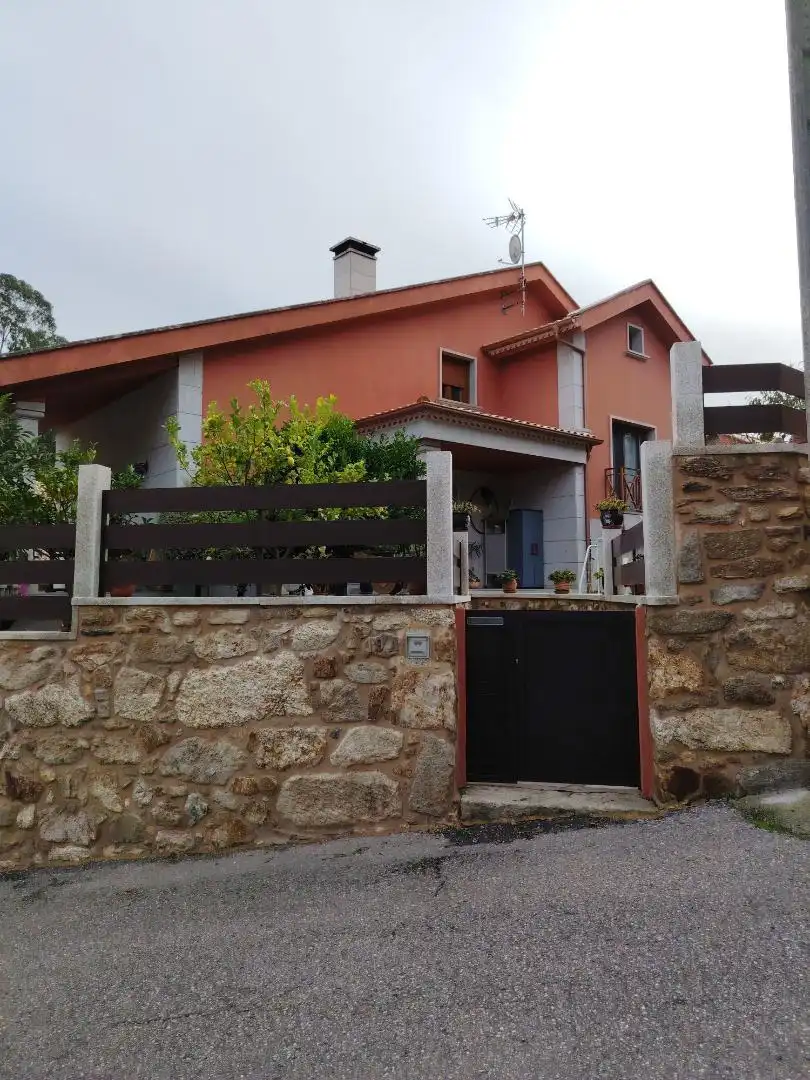 https://static.fotocasa.es/images/anuncio/2025/10/22/187926703/4764927840.jpg?rule=original