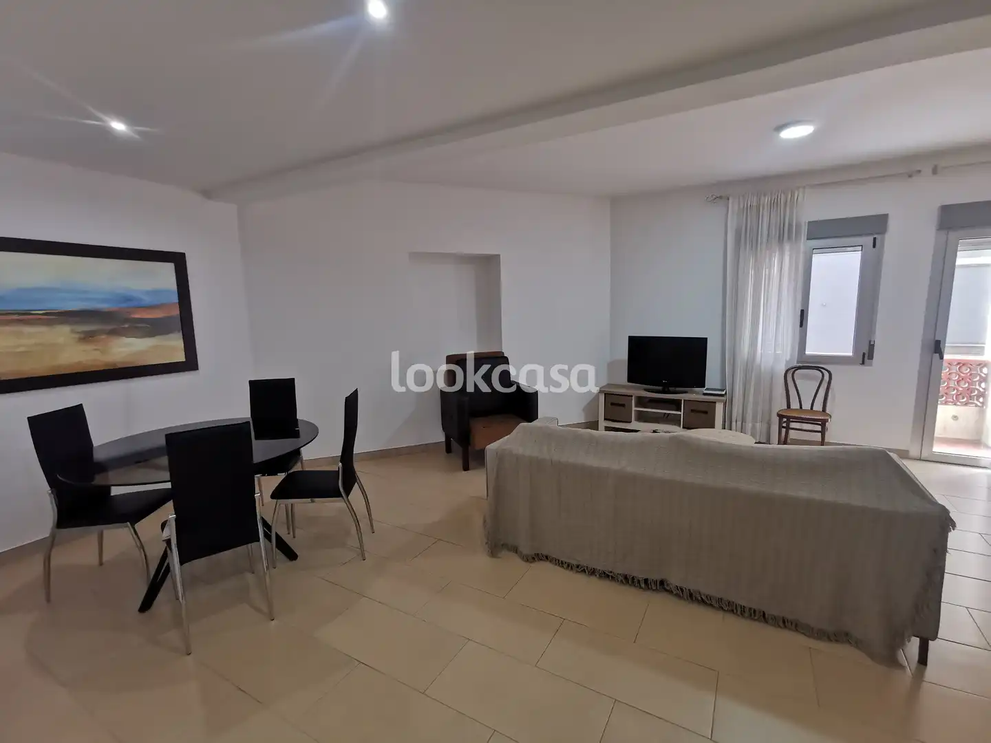 https://static.fotocasa.es/images/ads/b3bab941-99b1-4546-8a8e-585b5f7bf14f?rule=original