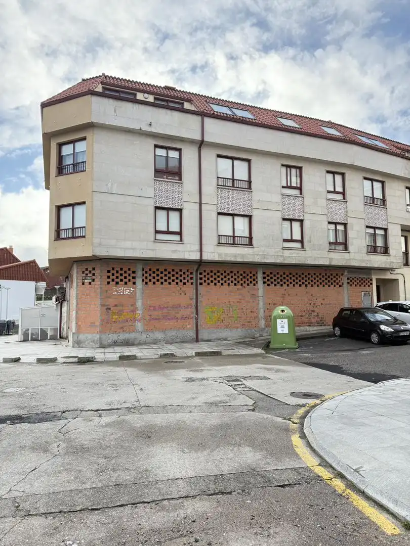 https://static.fotocasa.es/images/anuncio/2025/03/12/185903008/4585368204.jpg?rule=original
