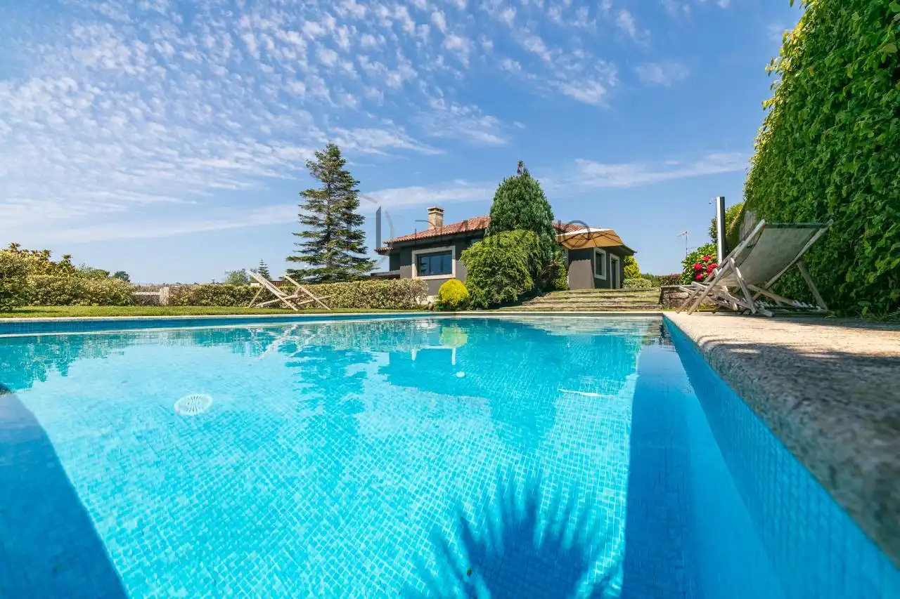 https://static.fotocasa.es/images/ads/5c53a413-9dae-450a-89a5-77fef8fd9f00?rule=original