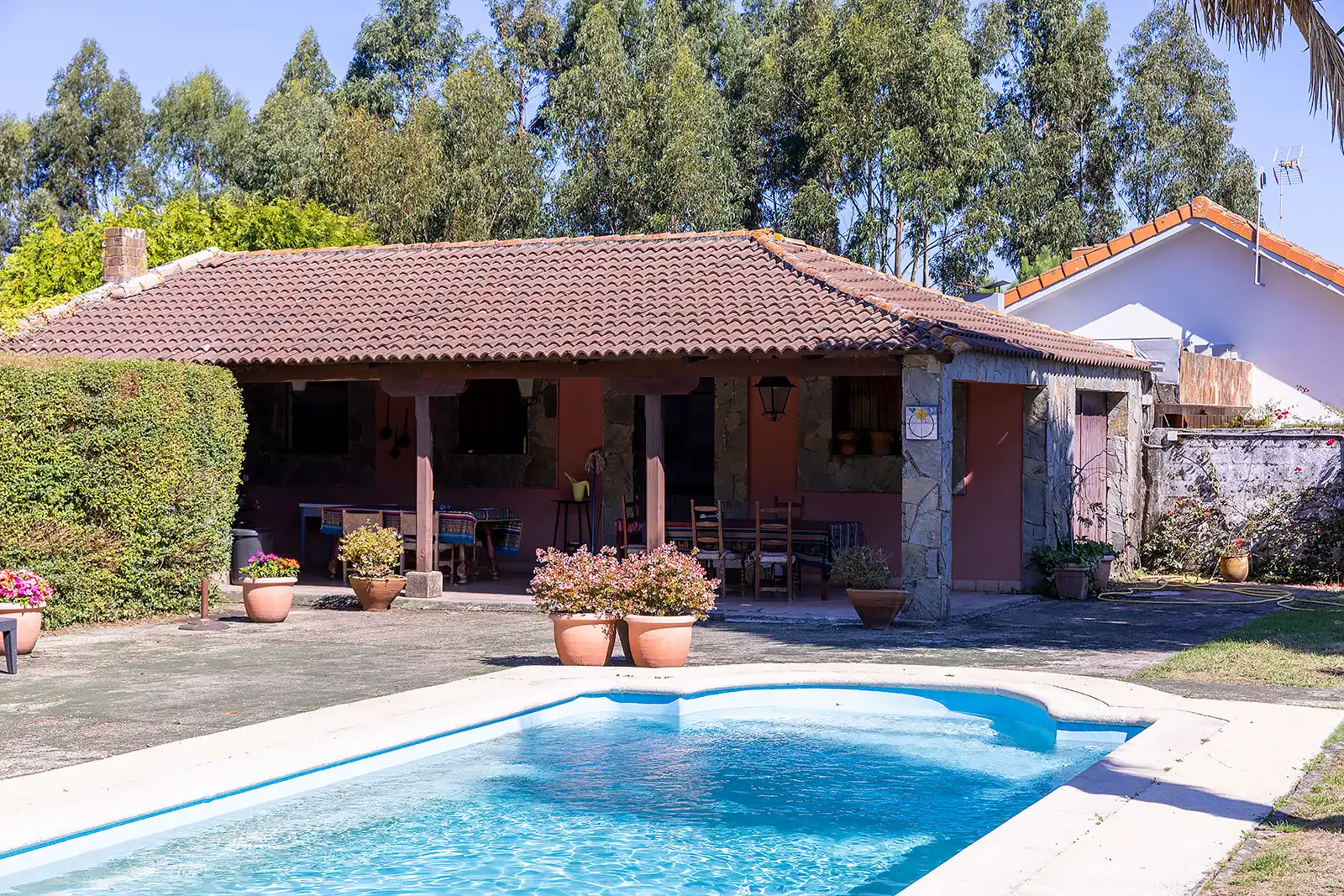 https://static.fotocasa.es/images/ads/8461f725-2ea7-4326-8a80-f858db5a467a?rule=original