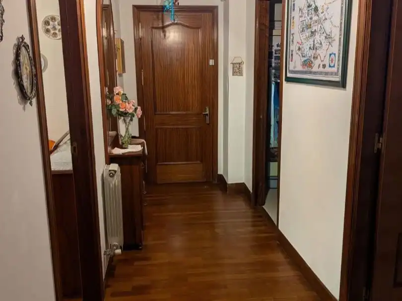 https://static.fotocasa.es/images/ads/4d5dc3ea-1cb9-4508-b53e-f8e93c4fbb80?rule=original