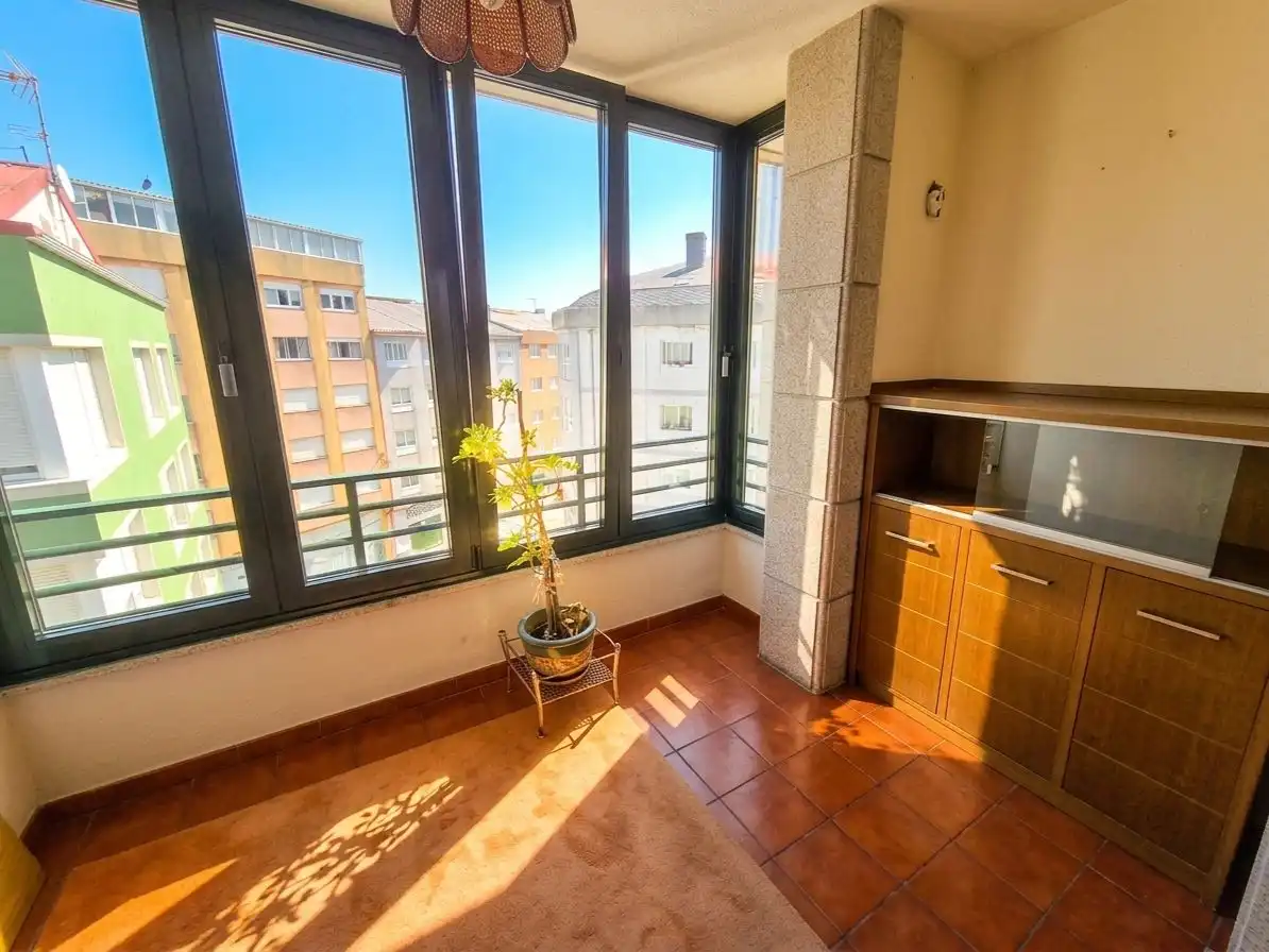 https://static.fotocasa.es/images/ads/74983bd7-7705-41c3-8f5a-e02b4949b9bf?rule=original