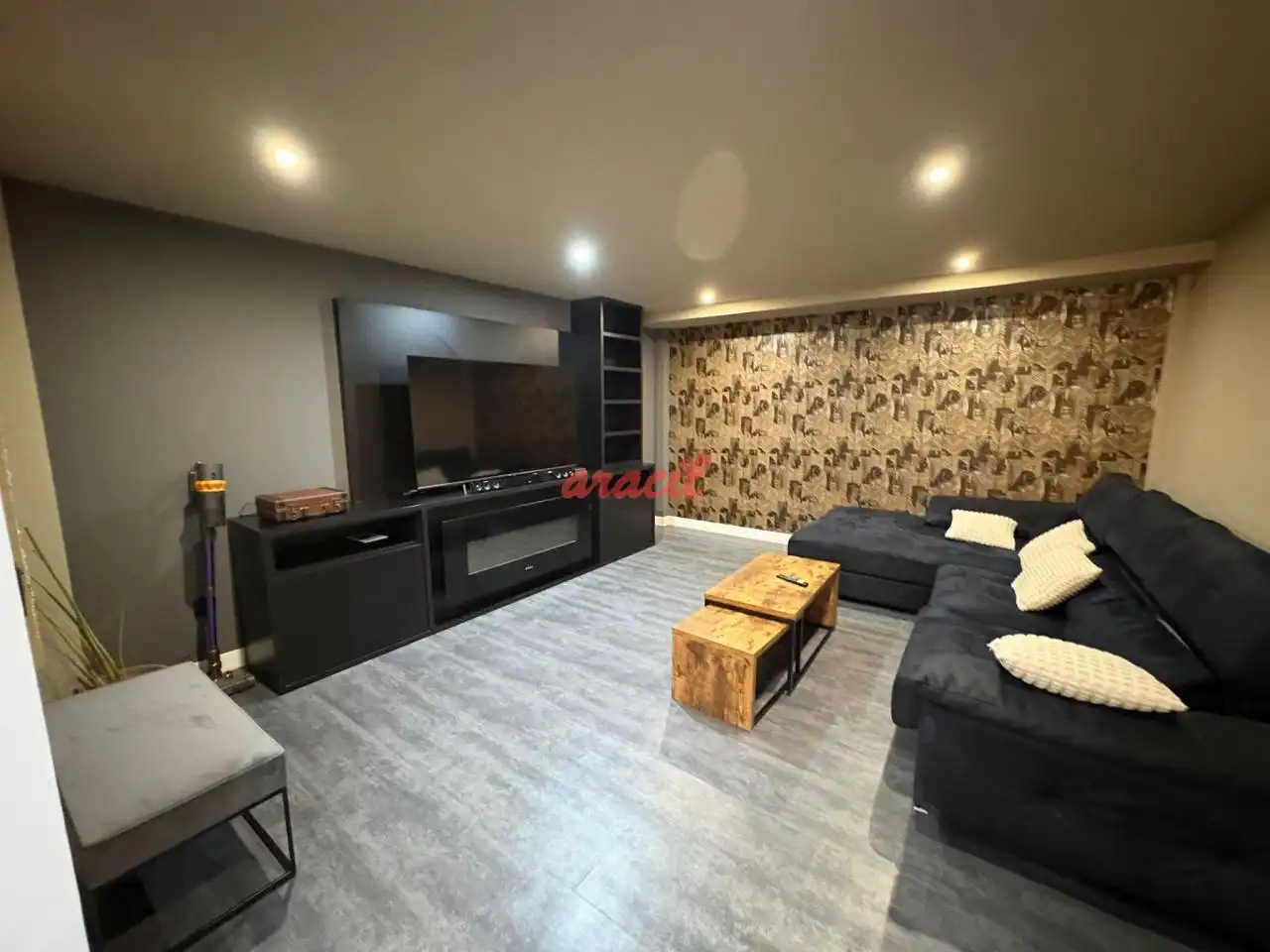 https://static.fotocasa.es/images/ads/ee816afd-b5c4-45a7-87e2-f6e6b3c8580d?rule=original