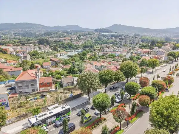 https://static.fotocasa.es/images/ads/9995e18f-74f3-456f-87bf-37375c165773?rule=original