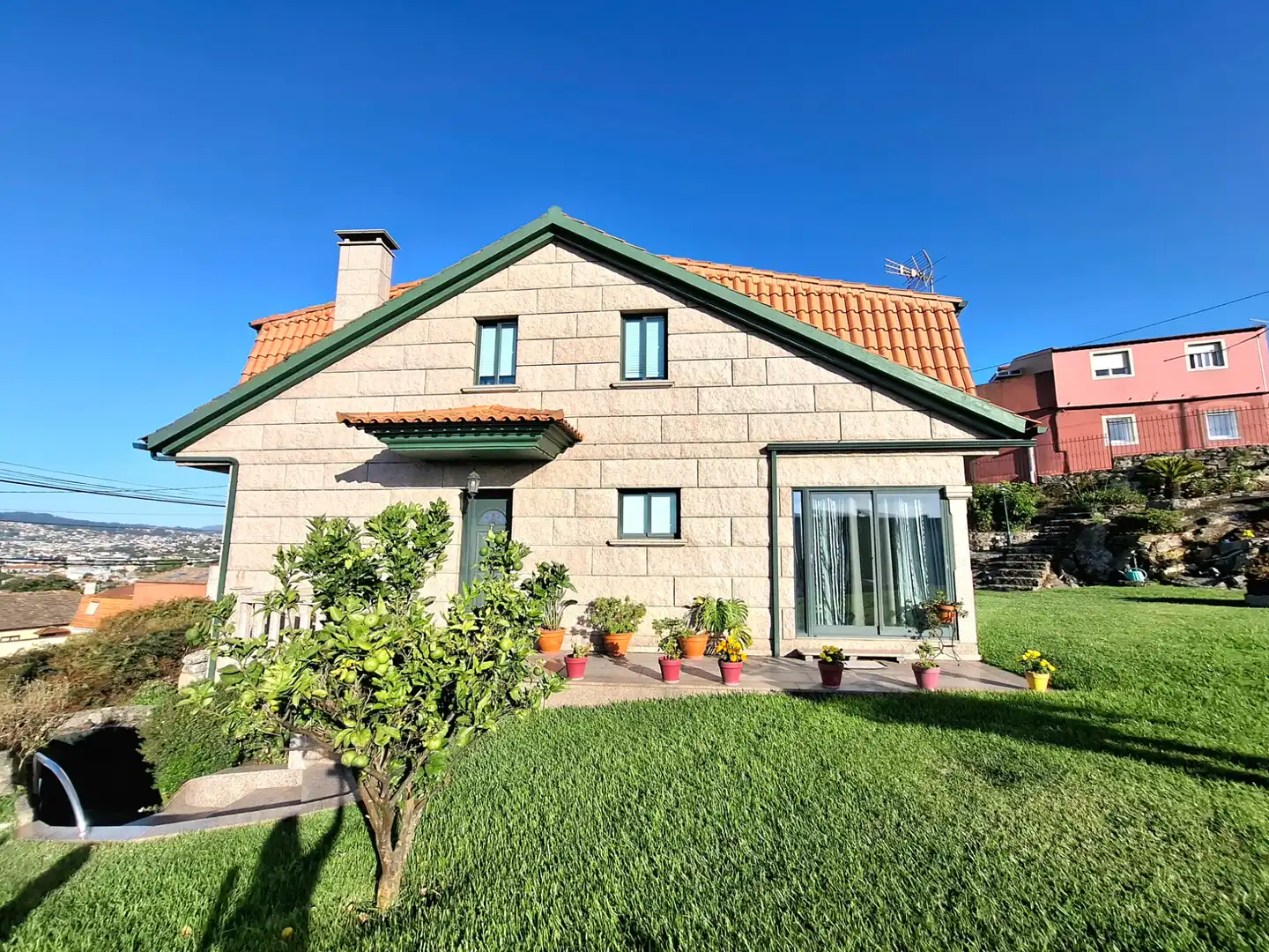 https://static.fotocasa.es/images/ads/2cace48c-b4ba-4727-91fe-4decf74bed1d?rule=original