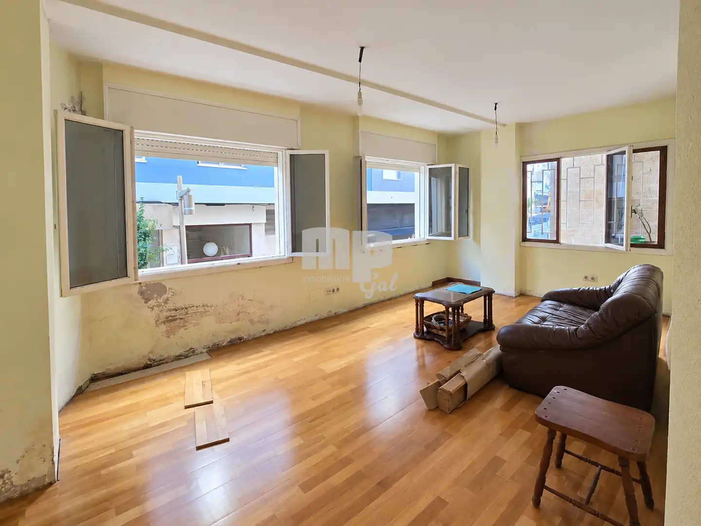 https://static.fotocasa.es/images/ads/95a4b1ff-84a4-4247-b9b7-c511fb298563?rule=original
