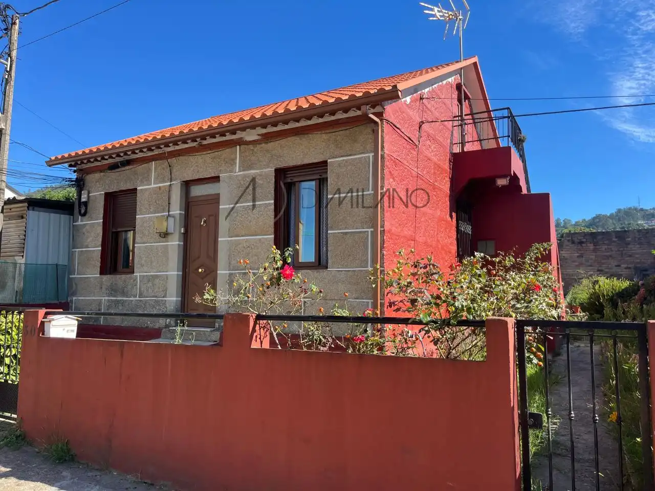 https://static.fotocasa.es/images/ads/e2fb4209-3974-4508-b929-926f75f80239?rule=original