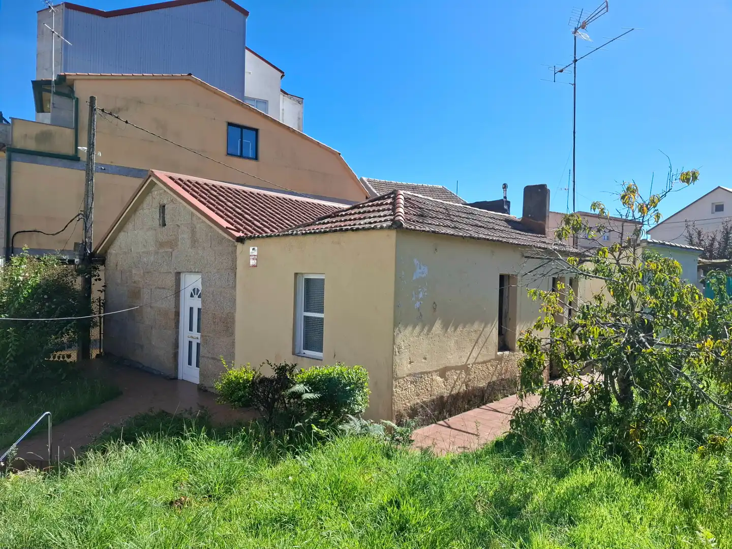 https://static.fotocasa.es/images/ads/ce099baa-667b-40bf-bd62-f886f51653d0?rule=original