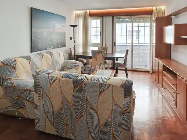 https://static.fotocasa.es/images/ads/9966d4b2-e98c-474a-96a5-09083fd7c76c?rule=original