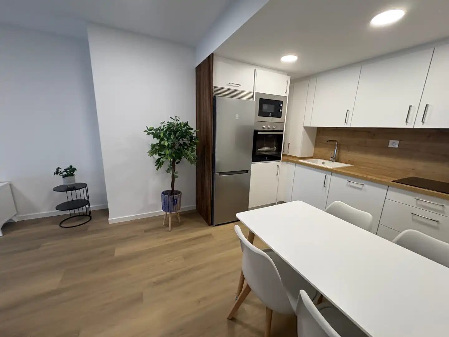 https://static.fotocasa.es/images/ads/a3354678-a7bd-40a0-b8f4-e81e9ff83c46?rule=original