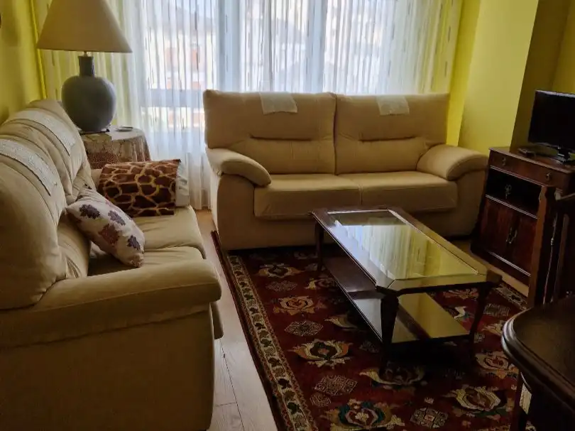 https://static.fotocasa.es/images/ads/72ebd5ca-5018-4897-b1d0-f791e3002bfb?rule=original