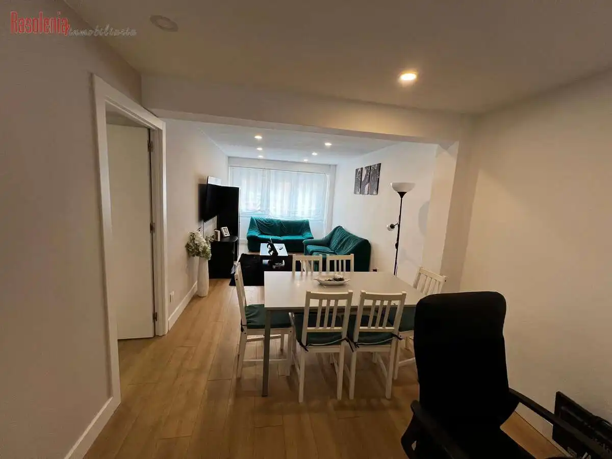 https://static.fotocasa.es/images/ads/3dce020e-bce3-4878-b737-7246befdf338?rule=original