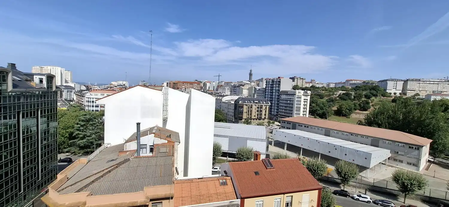 https://static.fotocasa.es/images/ads/8c98d2e7-7664-4c75-9983-14137738044d?rule=original