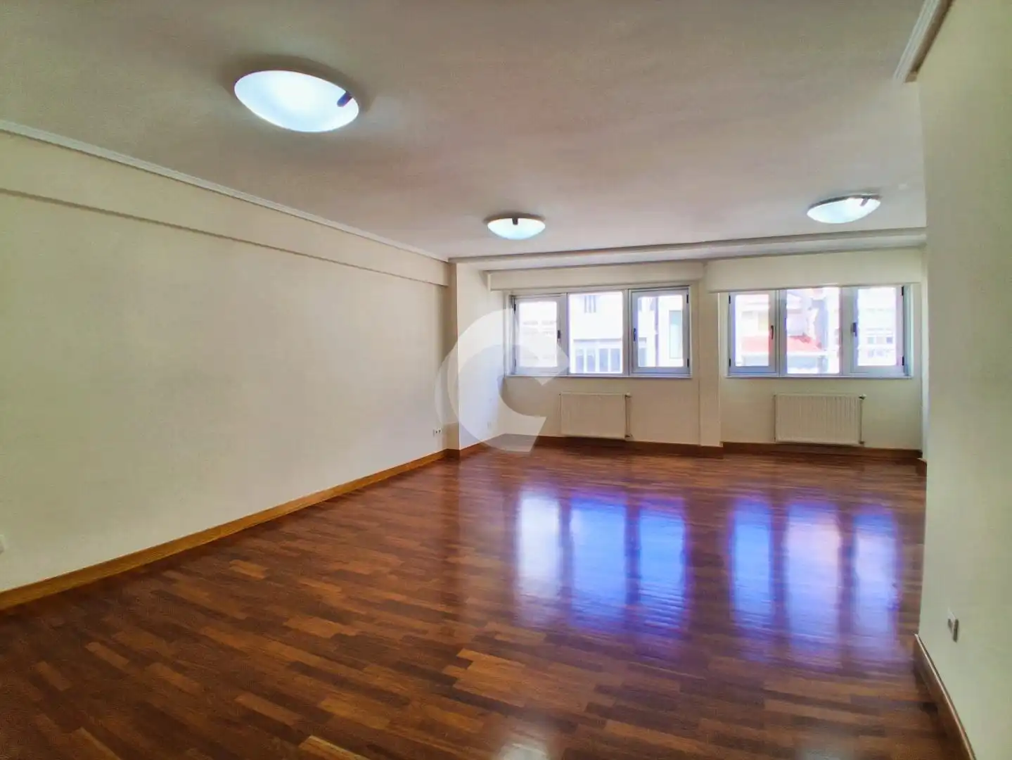 https://static.fotocasa.es/images/ads/0d31d50b-2552-4d32-8ccb-4599a4761495?rule=original