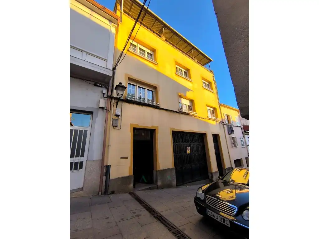 https://static.fotocasa.es/images/ads/c0a93e41-933d-435f-8ba2-7e6efc9c09d3?rule=original