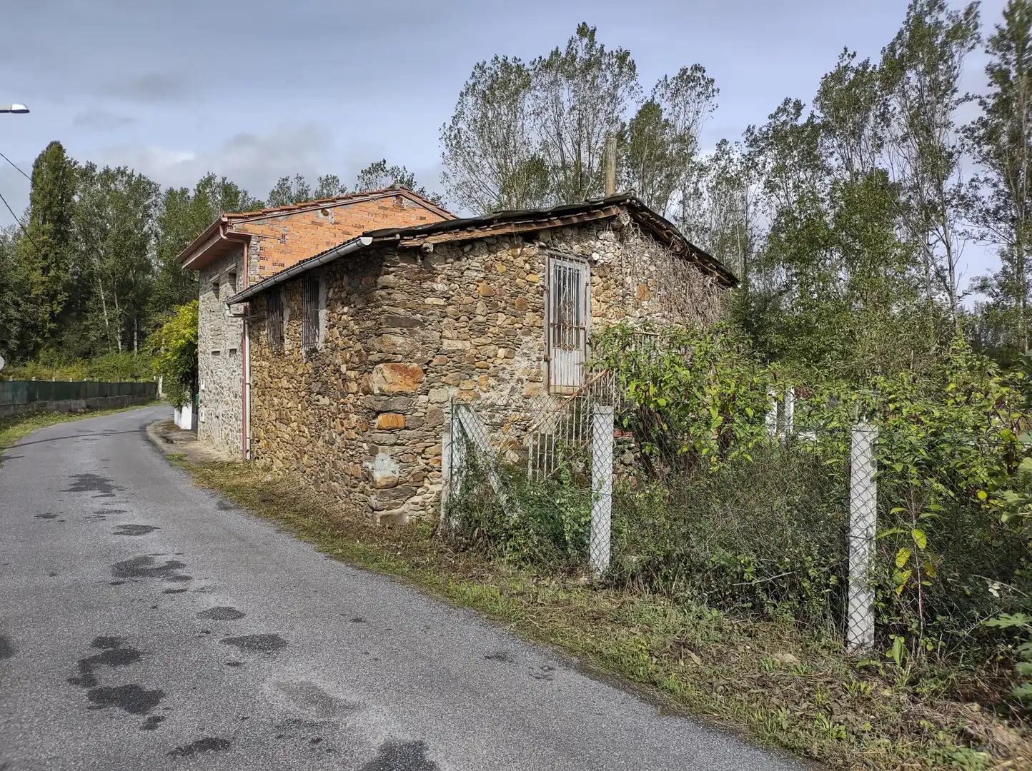 https://static.fotocasa.es/images/ads/e3b393c6-dd1d-47b9-a7d9-7a38b2d0c336?rule=original