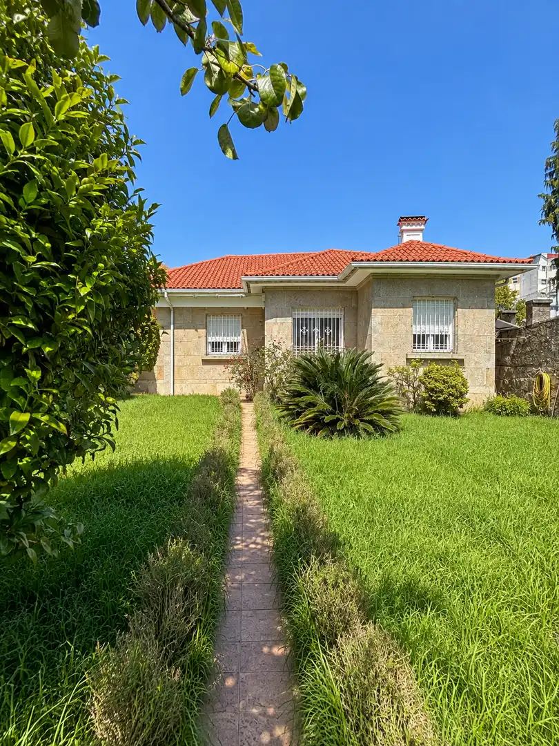 https://static.fotocasa.es/images/ads/86614777-9141-497c-8230-f92bf4456c77?rule=original