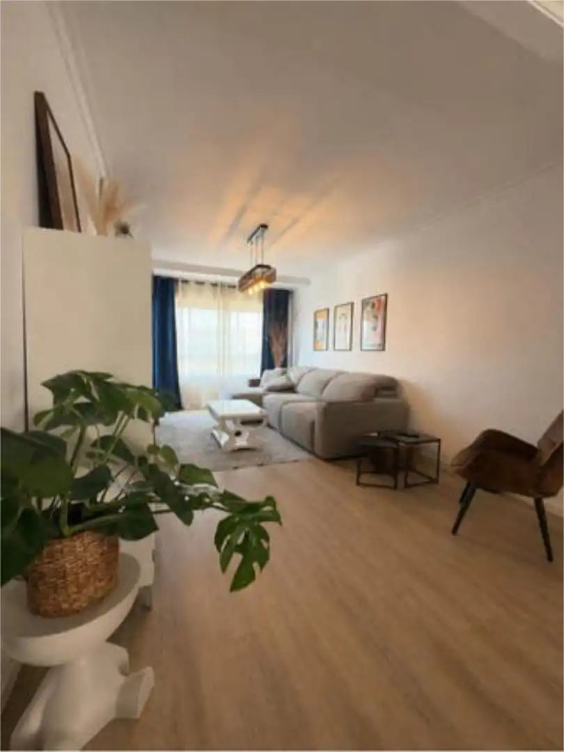 https://static.fotocasa.es/images/anuncio/2026/08/24/190547373/4993273951.jpg?rule=original