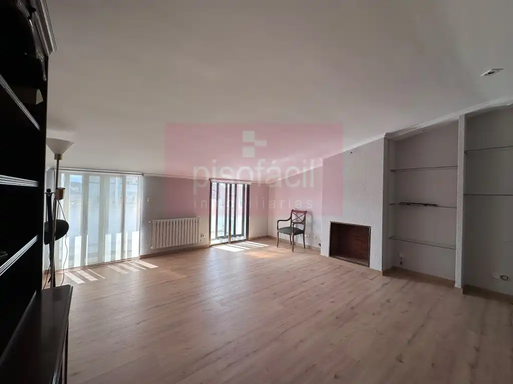 https://static.fotocasa.es/images/ads/1374420f-6371-479a-9d5a-2d75a4c41f17?rule=original