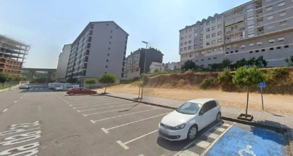 https://static.fotocasa.es/images/ads/ddd1ff3e-eae3-4c1d-a30f-c8d910fb28d0?rule=original