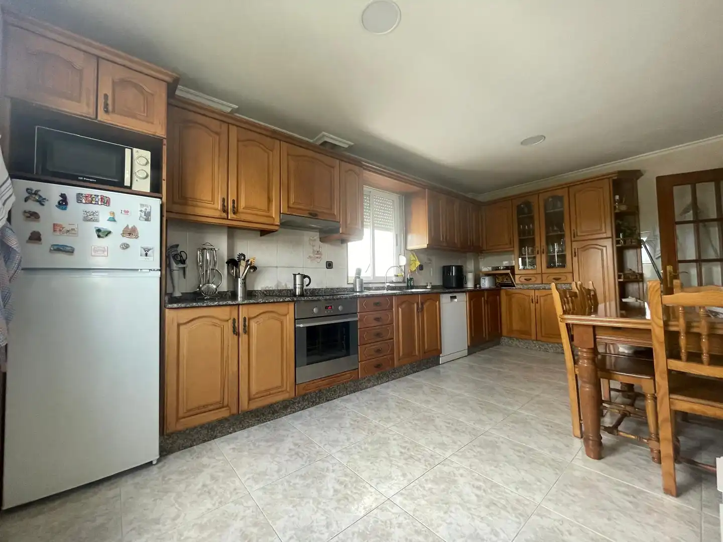 https://static.fotocasa.es/images/ads/5b2fbc0a-2d10-4797-99a2-7ff3acffc492?rule=original