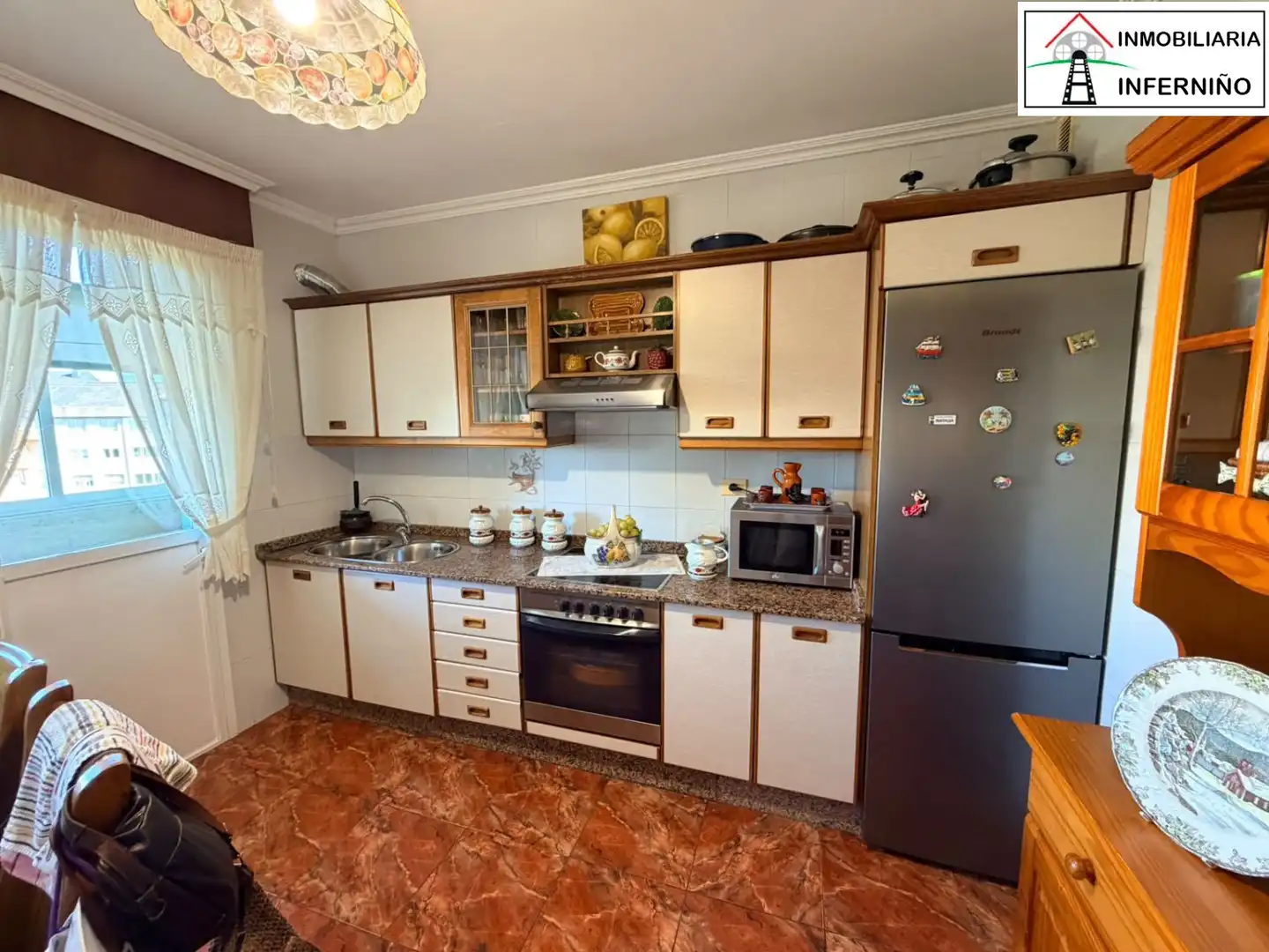 https://static.fotocasa.es/images/ads/baf9fc0b-57b4-4e88-bfc3-b0b4b52bd097?rule=original