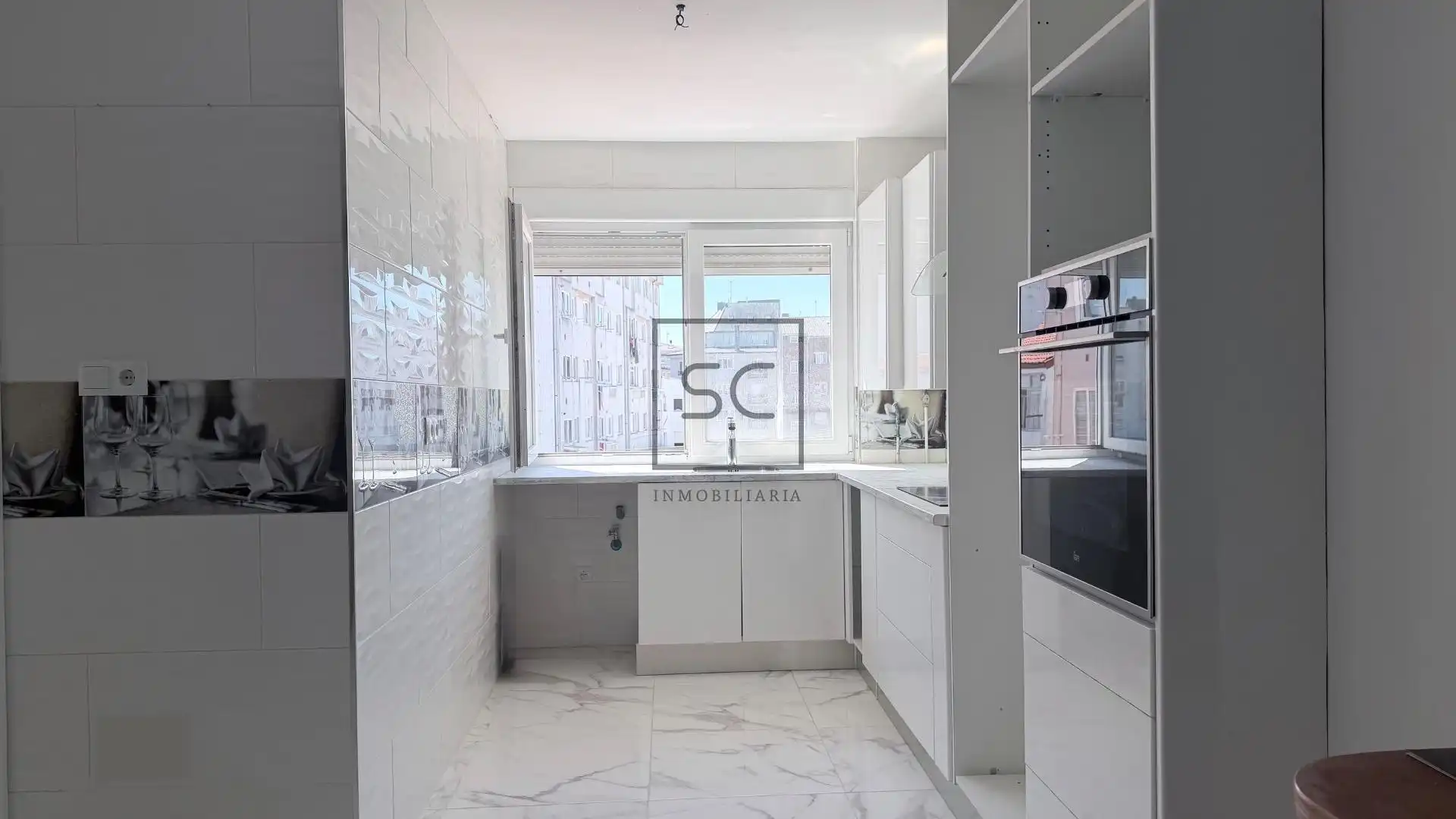 https://static.fotocasa.es/images/ads/af7cefdd-0ba8-4450-a375-051745239490?rule=original