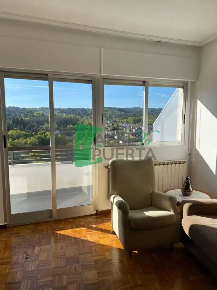 https://static.fotocasa.es/images/ads/b61b8b58-5d2a-49b3-a560-c15e158de9b6?rule=original