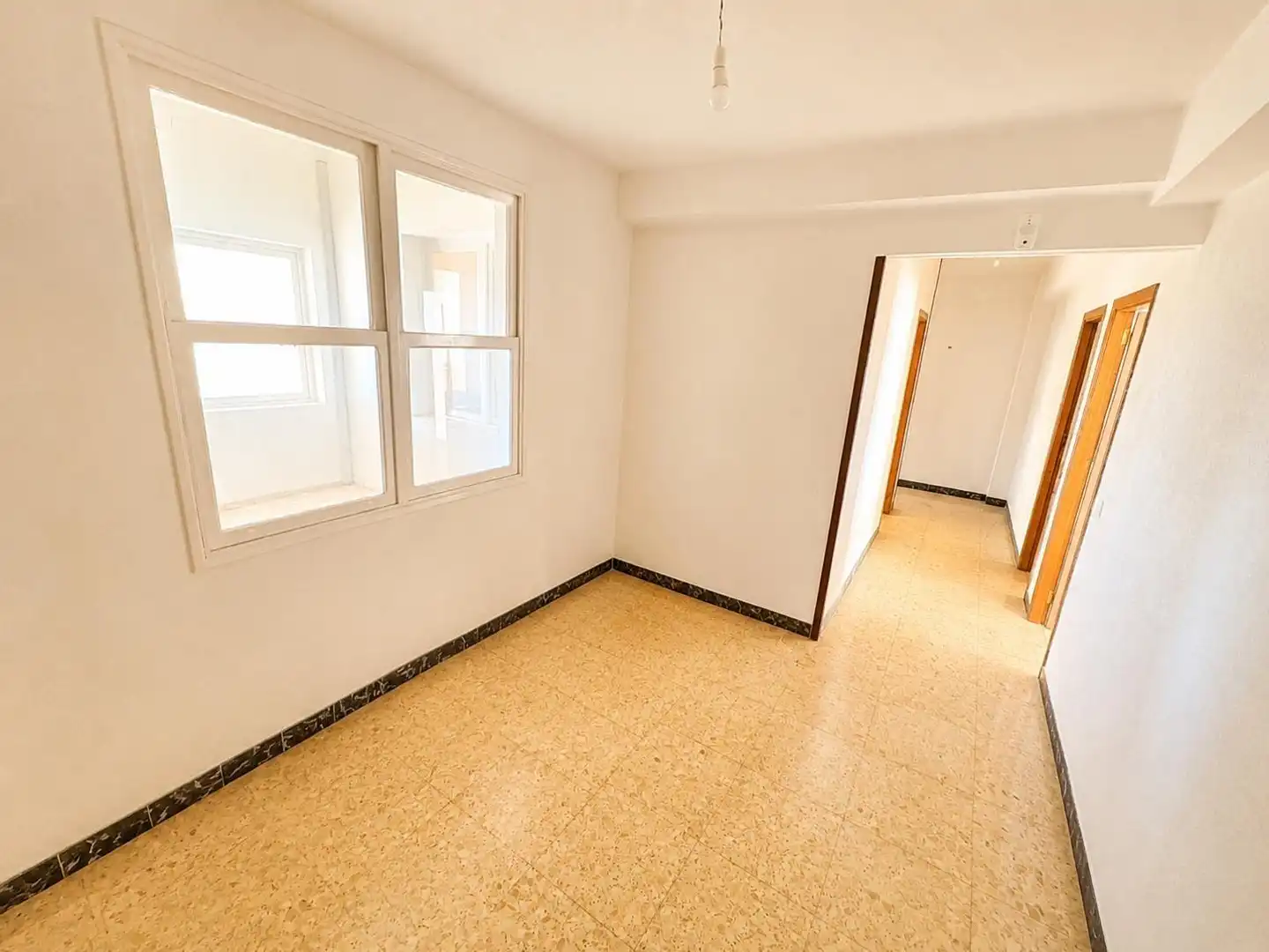 https://static.fotocasa.es/images/ads/dd6cfc62-6914-4f44-9a40-a2358a61cd28?rule=original