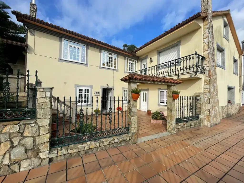 https://static.fotocasa.es/images/ads/d495d603-0f5d-49f3-9107-d95a4ecb2bfd?rule=original