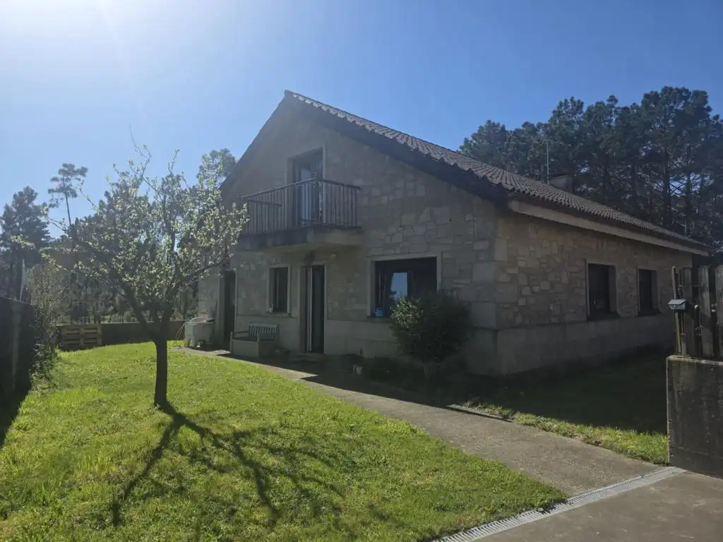 https://static.fotocasa.es/images/ads/12f90770-94d8-4c78-ab26-b9170201eef3?rule=original