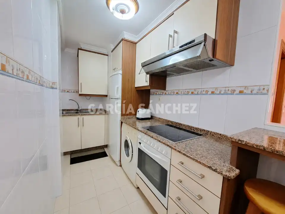 https://static.fotocasa.es/images/ads/ff8eacb9-4dba-4a1d-ae76-8a0191cb6ca0?rule=original