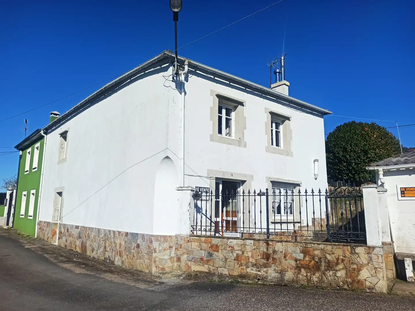 https://static.fotocasa.es/images/ads/98071601-8ed5-4706-afdd-8a670d97dd4d?rule=original